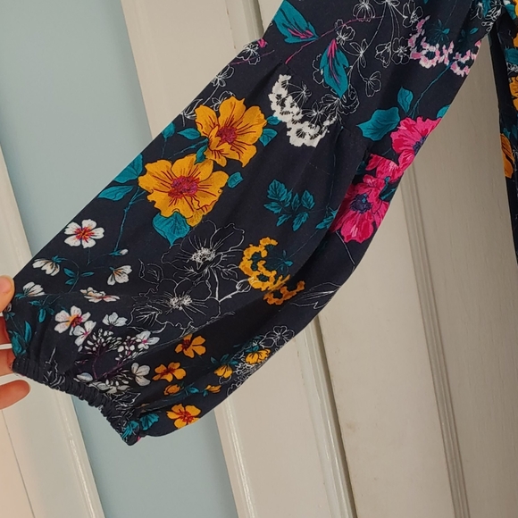 Flowy floral sundress - Picture 4 of 5